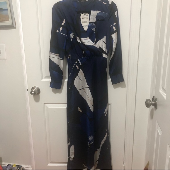NWT Zara midi printed dress - Picture 4 of 6